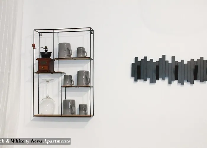 Black & White - News Apartament