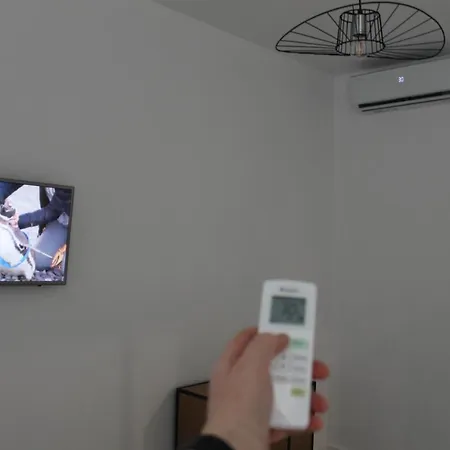 Black & White - News